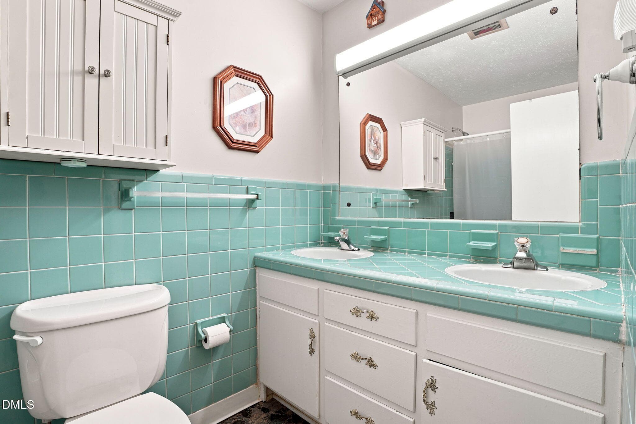 Hall Bath - 3615 Longleaf Drive NE, Elm City, NC 27822, Elm City