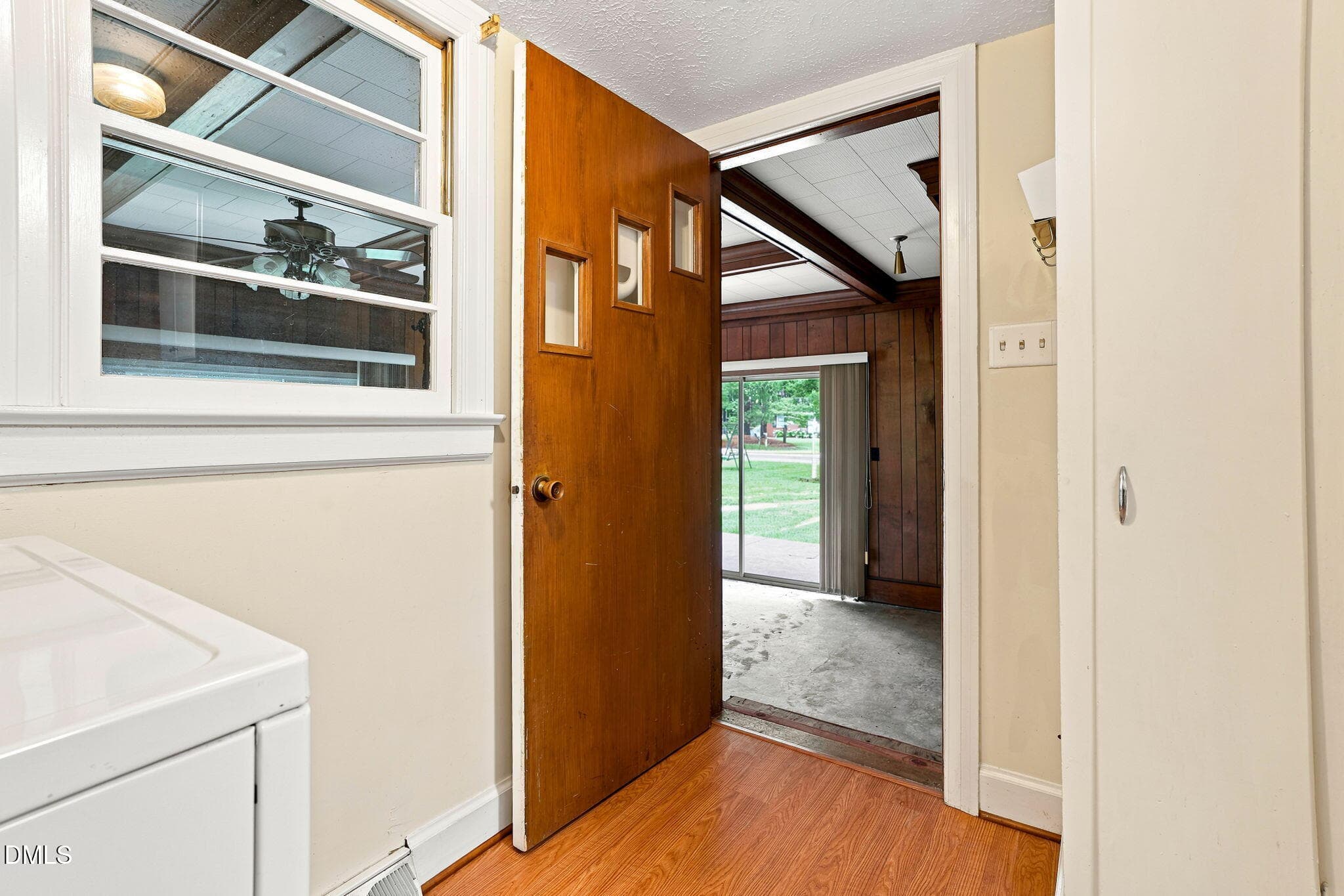 Laundry 2 - 3615 Longleaf Drive NE, Elm City, NC 27822, Elm City