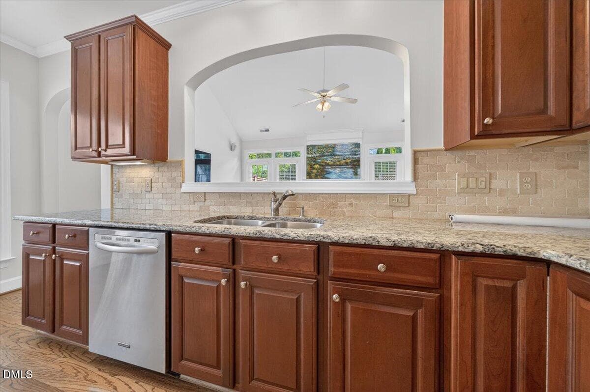 48-3904SunsetMapleCtRaleighNC27612_050 - 3904 Sunset Maple Court, Raleigh, NC 27612