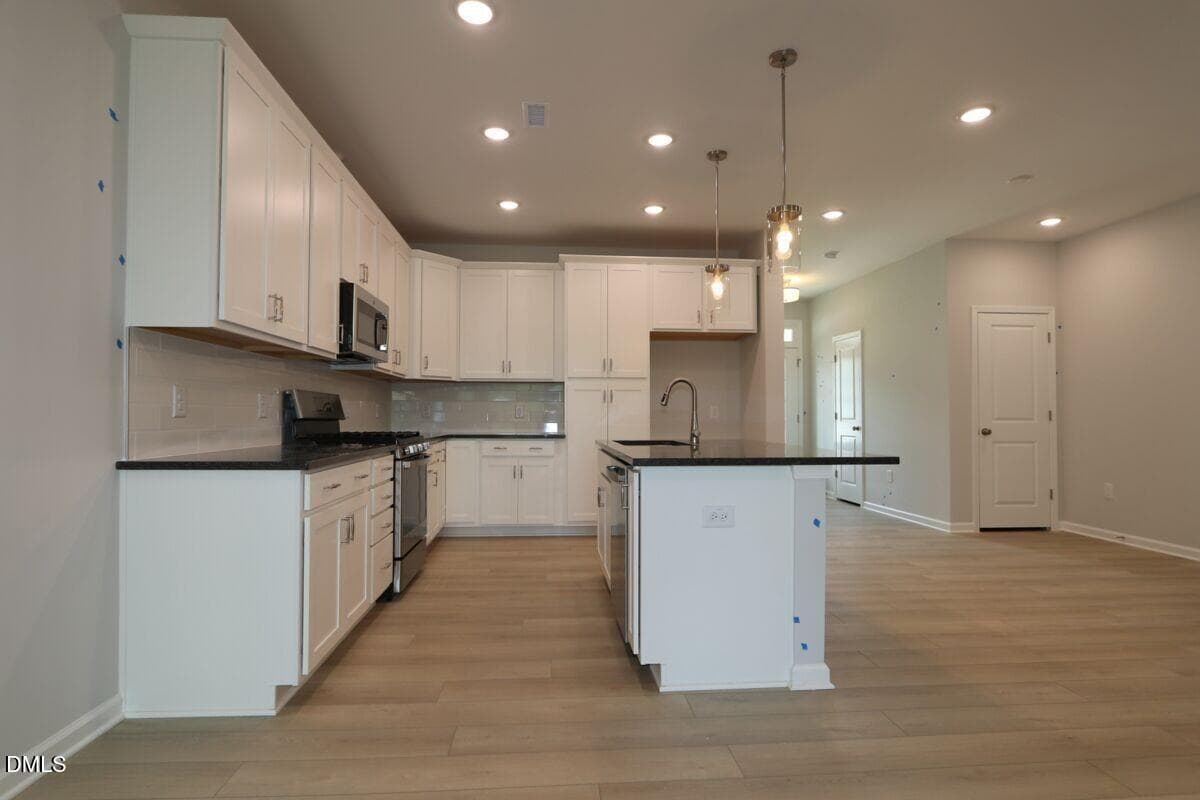 RAF 274.4 - 3105 Cathedral Comb Drive, Apex, NC 27502, Apex