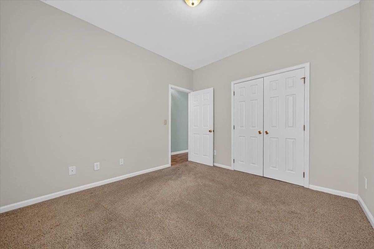 42-5045DeltaLakeDrRaleigh_042.jpg - 5045 Delta Lake Drive, Raleigh, NC 27612, Raleigh