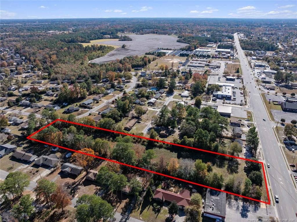 Photo 2 - 590 N Reilly Road, Fayetteville, NC 28303, Fayetteville