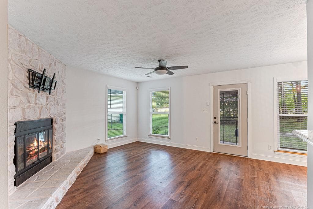 Photo 6 - 4305 Falls Drive, Hope Mills, NC 28348, Hope Mills