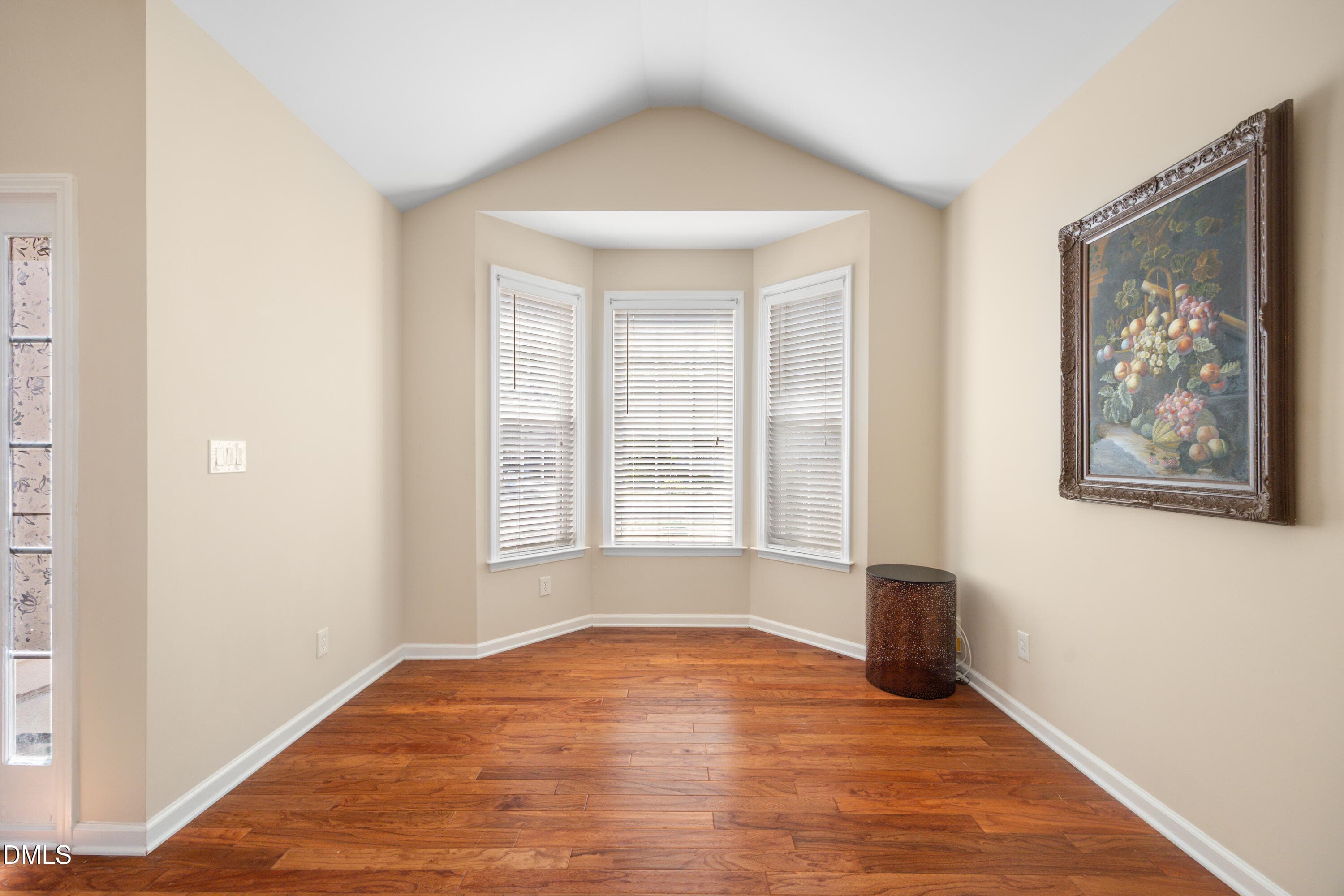 Dining area 4 - 5525 Keowee Way, Raleigh, NC 27616, Raleigh