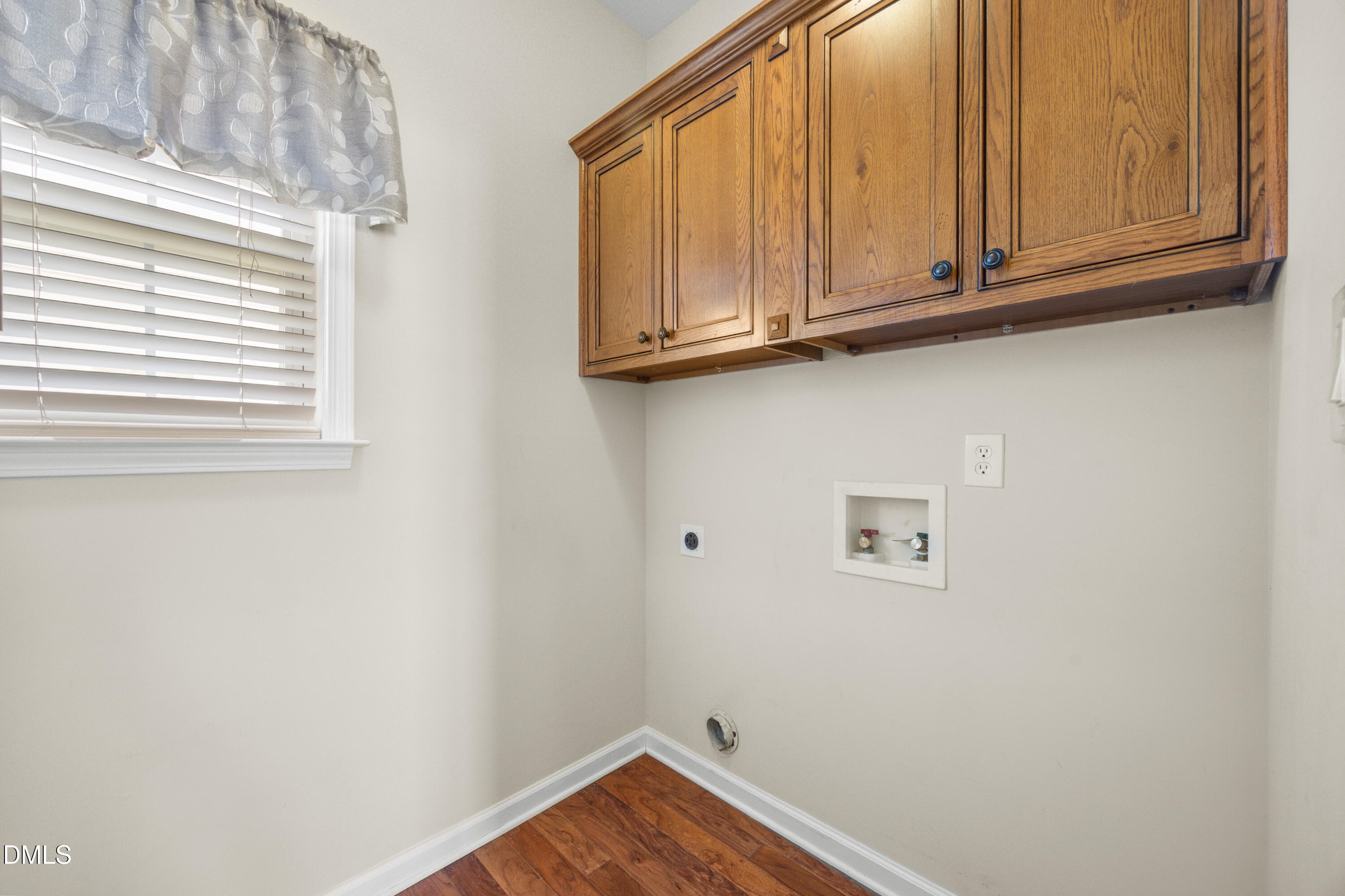 Laundry-2 - 5525 Keowee Way, Raleigh, NC 27616, Raleigh