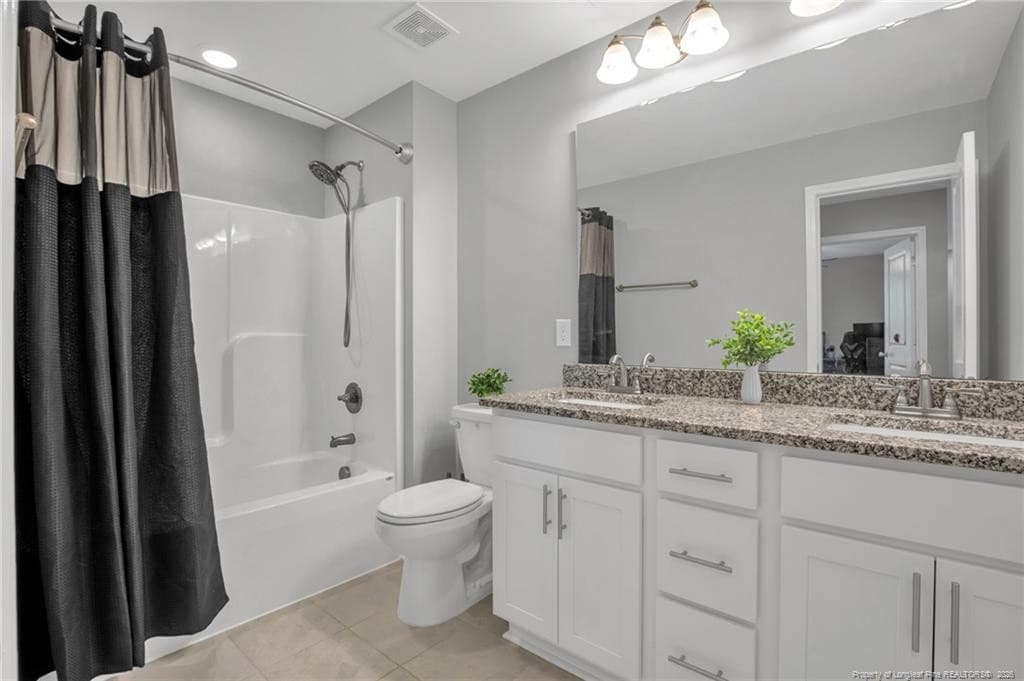 UPSTAIRS GUEST BATHROOM - 105 Nectar Lane, Bunnlevel, NC 28323