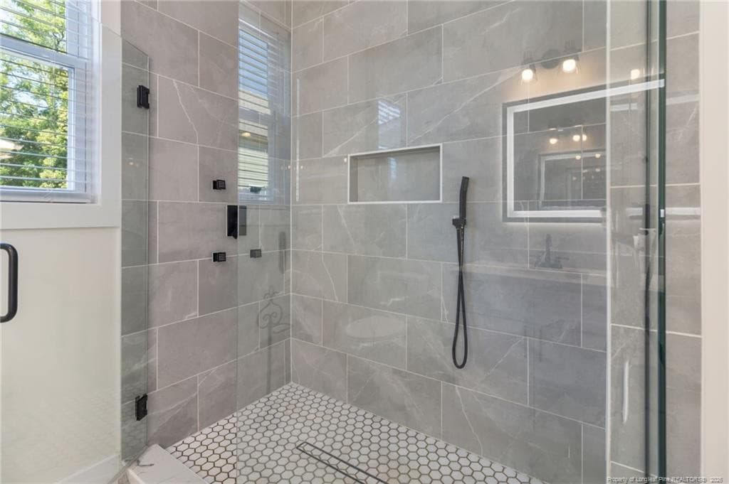 Primary Shower - 1107 Massey Street, Smithfield, NC 27577
