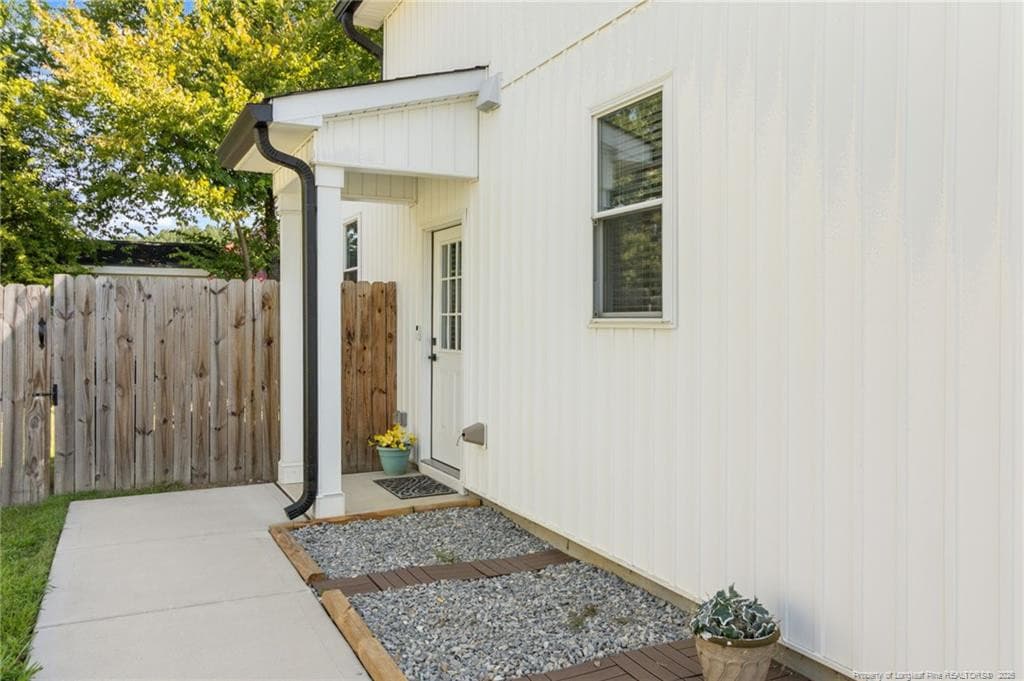 Side entrance - 1107 Massey Street, Smithfield, NC 27577
