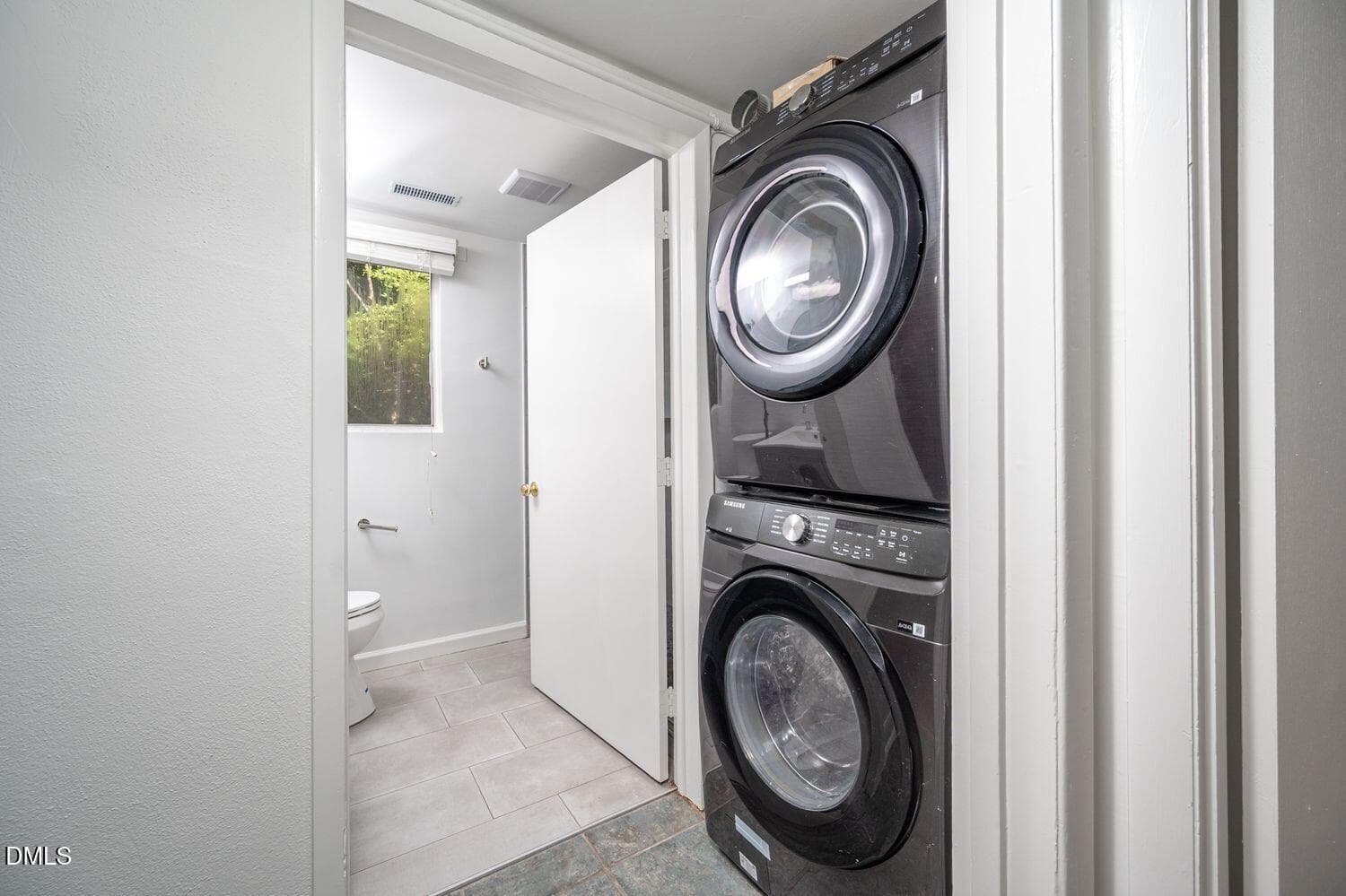 Laundry - 508 Hawthorne Lane, Chapel Hill, NC 27517, Chapel Hill