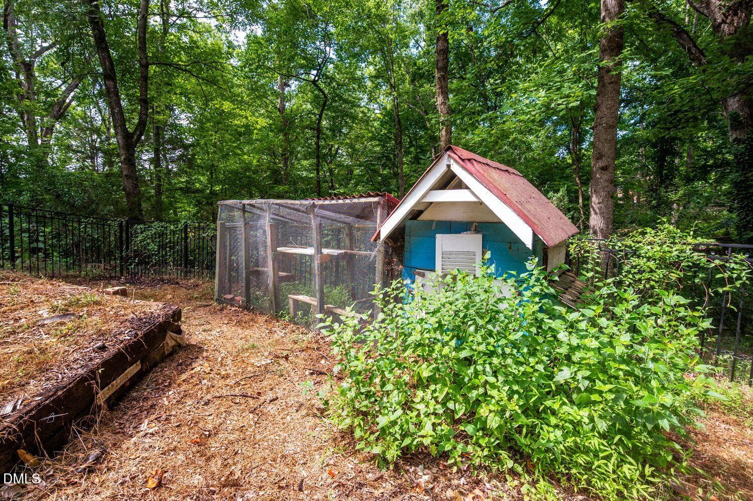 Out Building - 508 Hawthorne Lane, Chapel Hill, NC 27517, Chapel Hill
