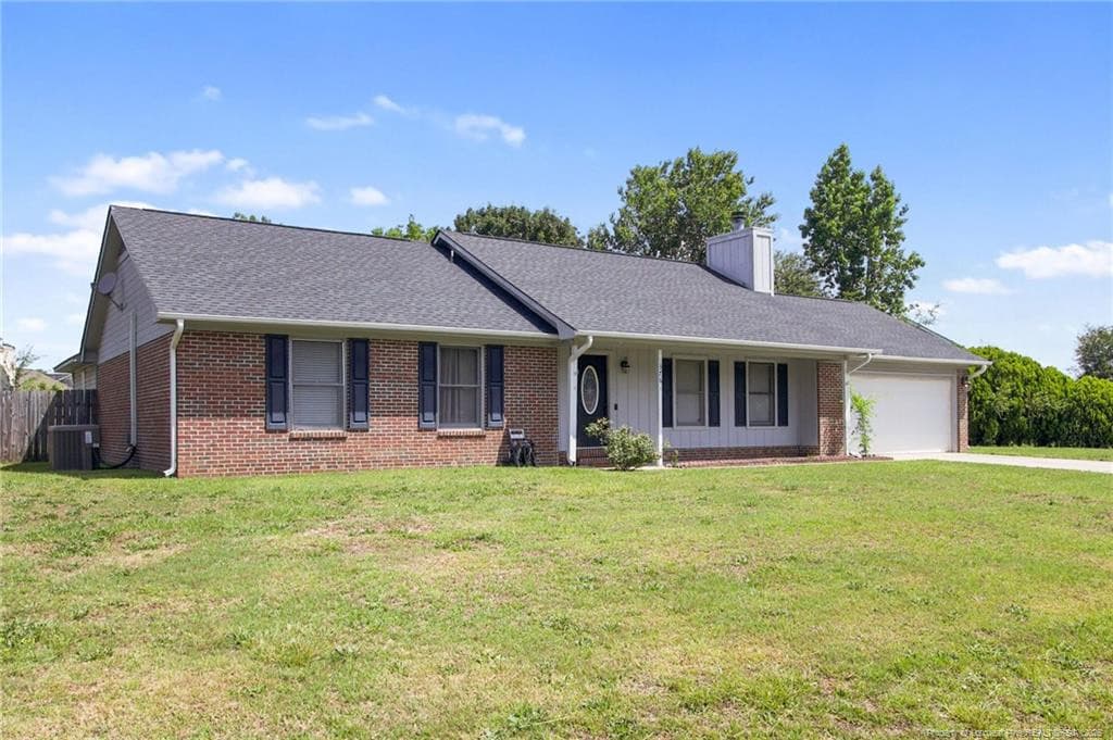 Photo 2 - 376 Woodberry Circle, Raeford, NC 28376, Raeford