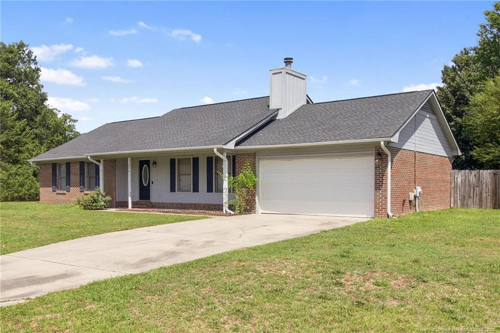 Photo 3 - 376 Woodberry Circle, Raeford, NC 28376, Raeford