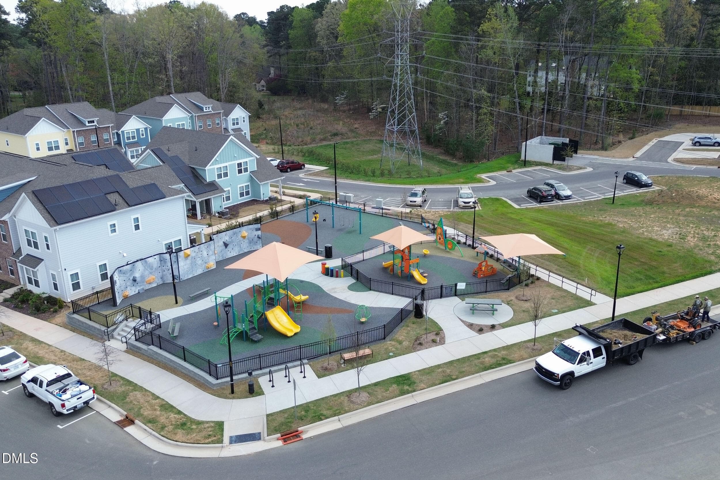 Whitley (60) - 400 Blackwell Drive 100, Chapel Hill, NC 27514, Chapel Hill