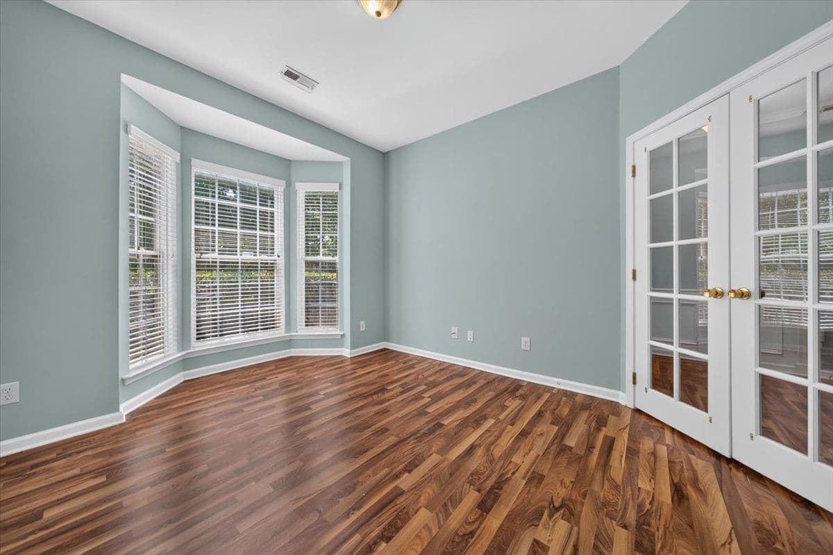 19-5045DeltaLakeDrRaleigh_019.jpg - 5045 Delta Lake Drive, Raleigh, NC 27612, Raleigh