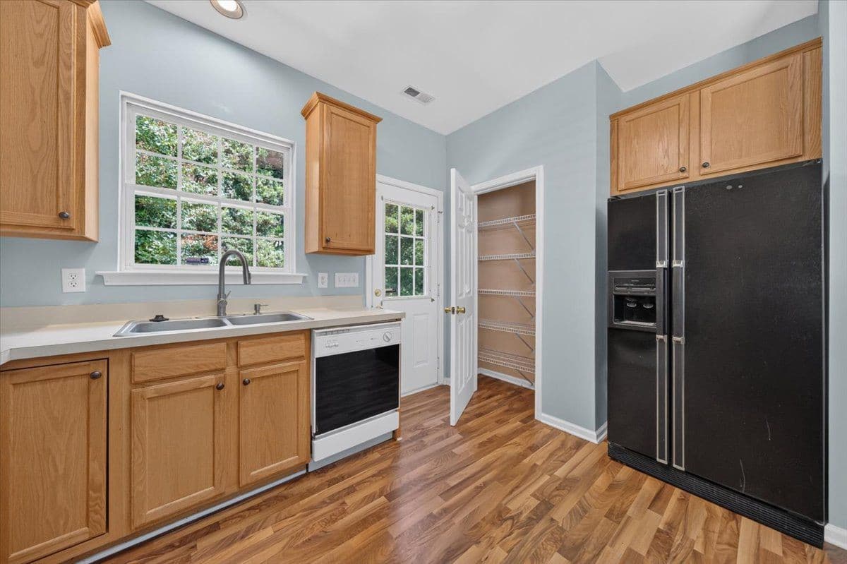 30-5045DeltaLakeDrRaleigh_030.jpg - 5045 Delta Lake Drive, Raleigh, NC 27612, Raleigh