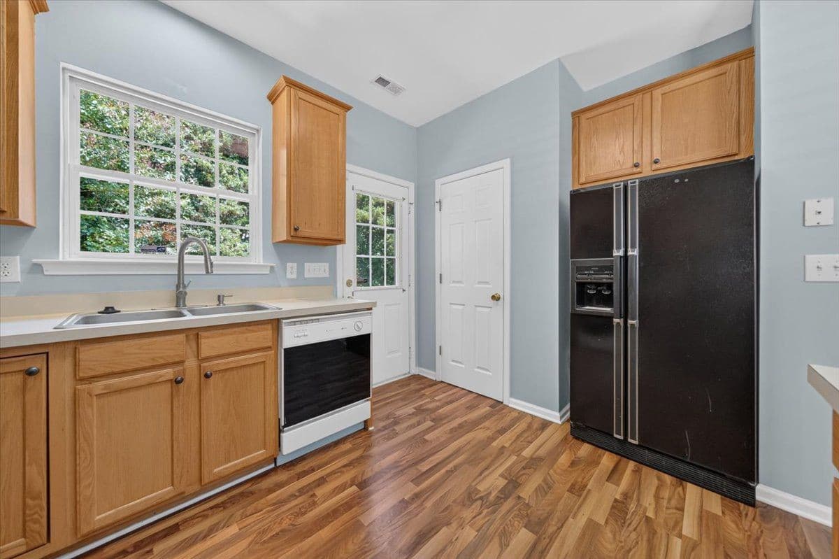 29-5045DeltaLakeDrRaleigh_029.jpg - 5045 Delta Lake Drive, Raleigh, NC 27612, Raleigh