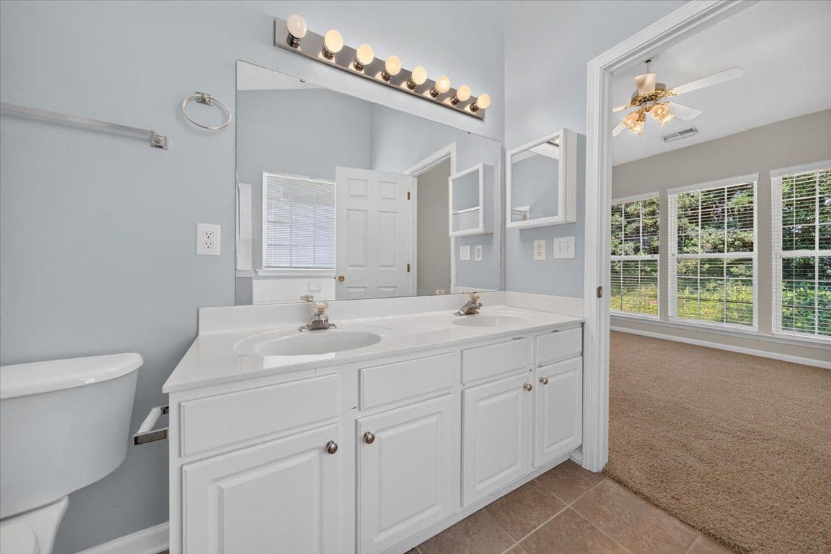 39-5045DeltaLakeDrRaleigh_039.jpg - 5045 Delta Lake Drive, Raleigh, NC 27612, Raleigh