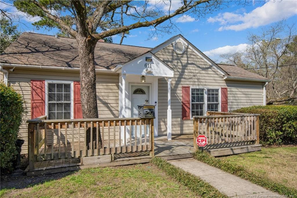 Photo 1 - 611 Glenville Avenue, Fayetteville, NC 28303, Fayetteville