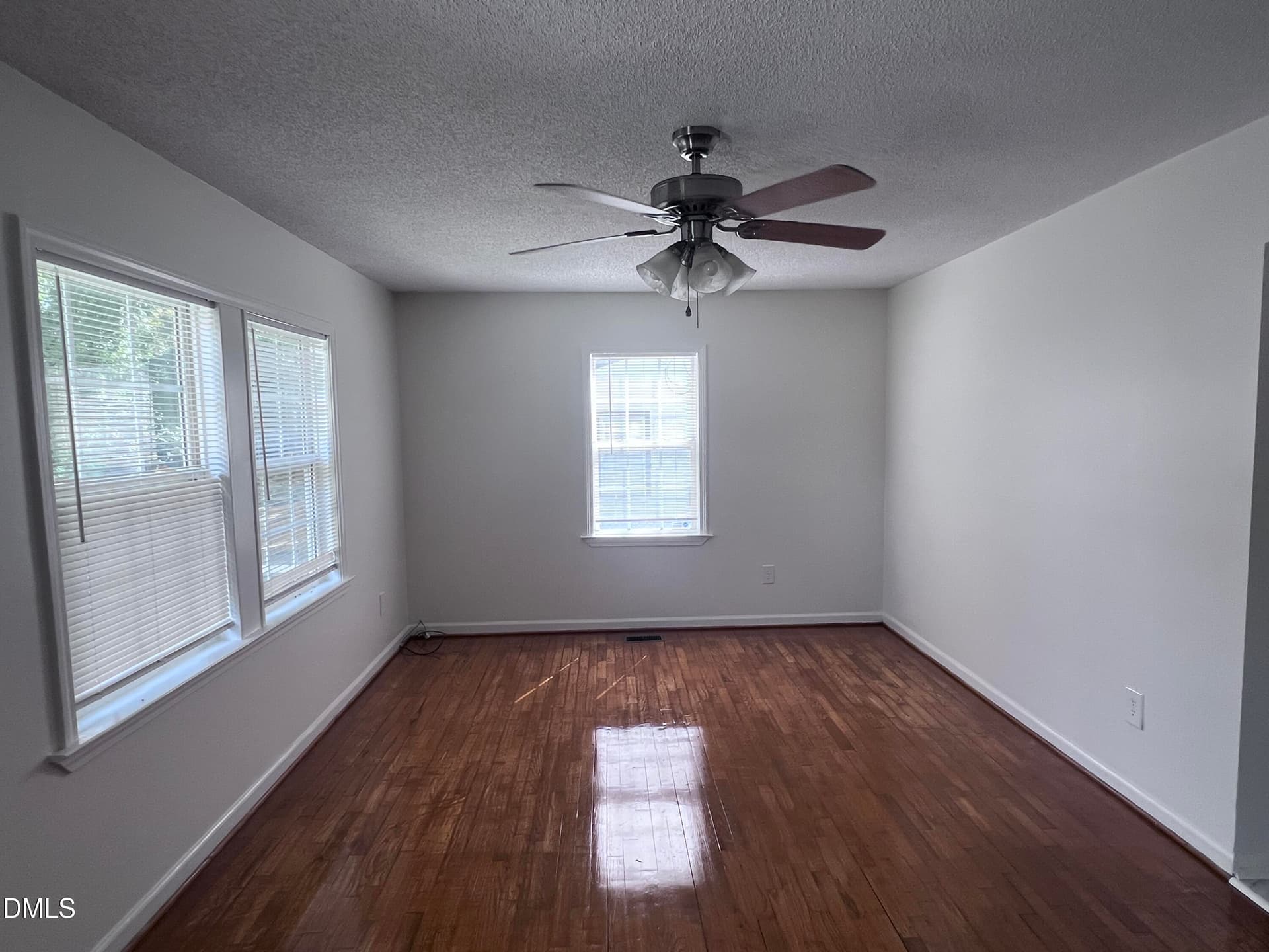 Living Room - 125 Booth Avenue, Henderson, NC 27536