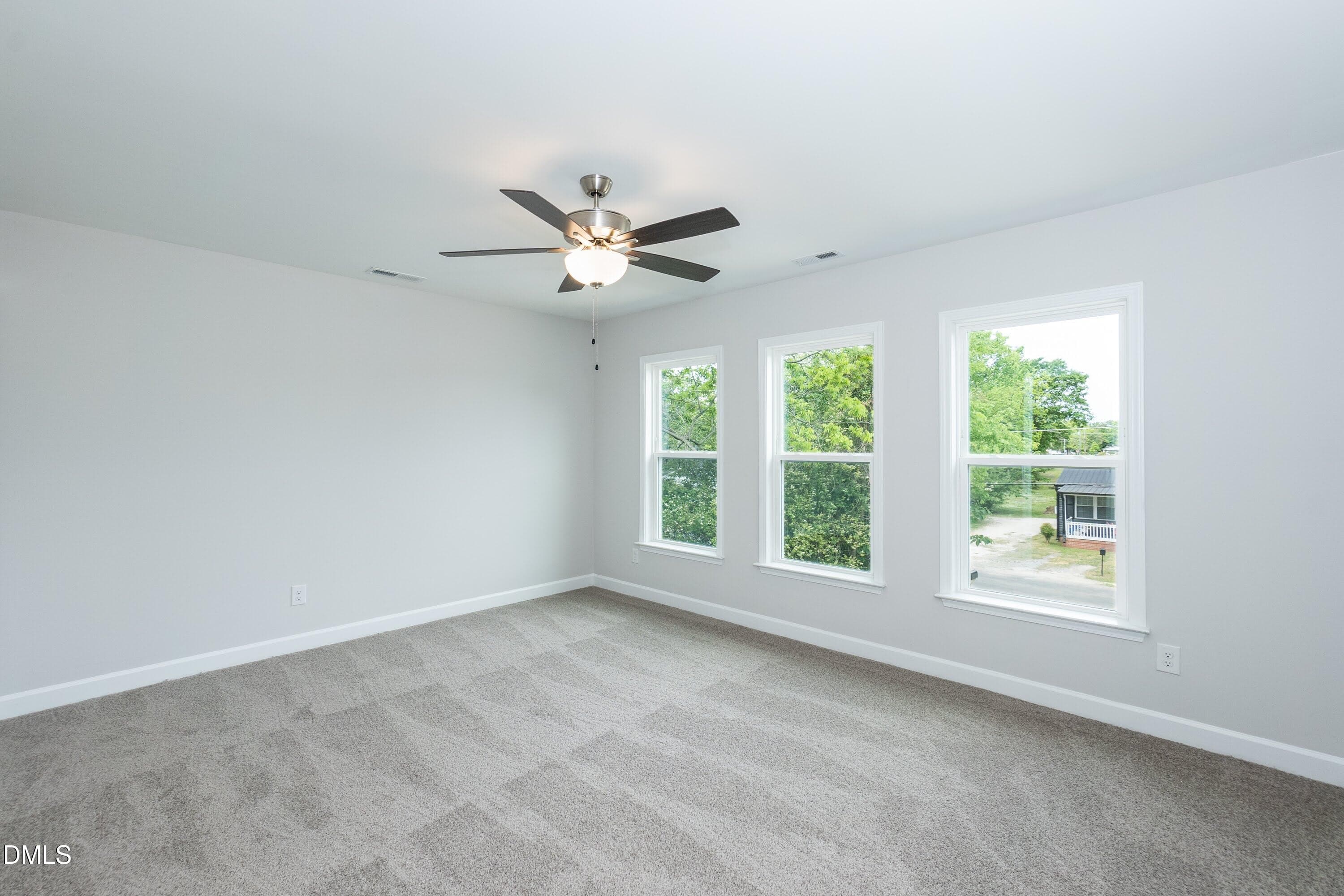 Primary 01 (1) - 807 E Harnett Street, Dunn, NC 28334