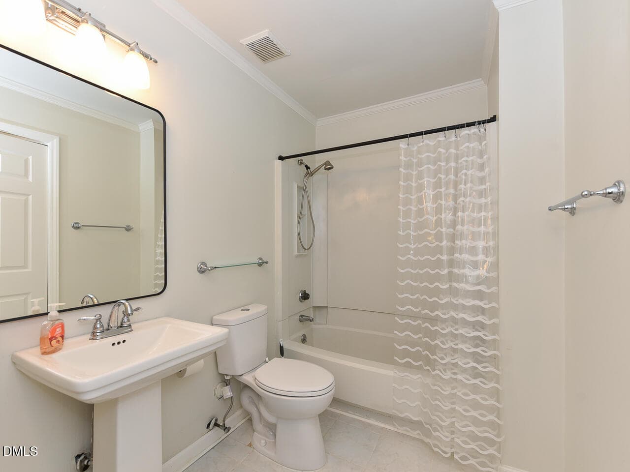 Interior - full bath - OK - 5674 Hamstead Crossing, Raleigh, NC 27612, Raleigh