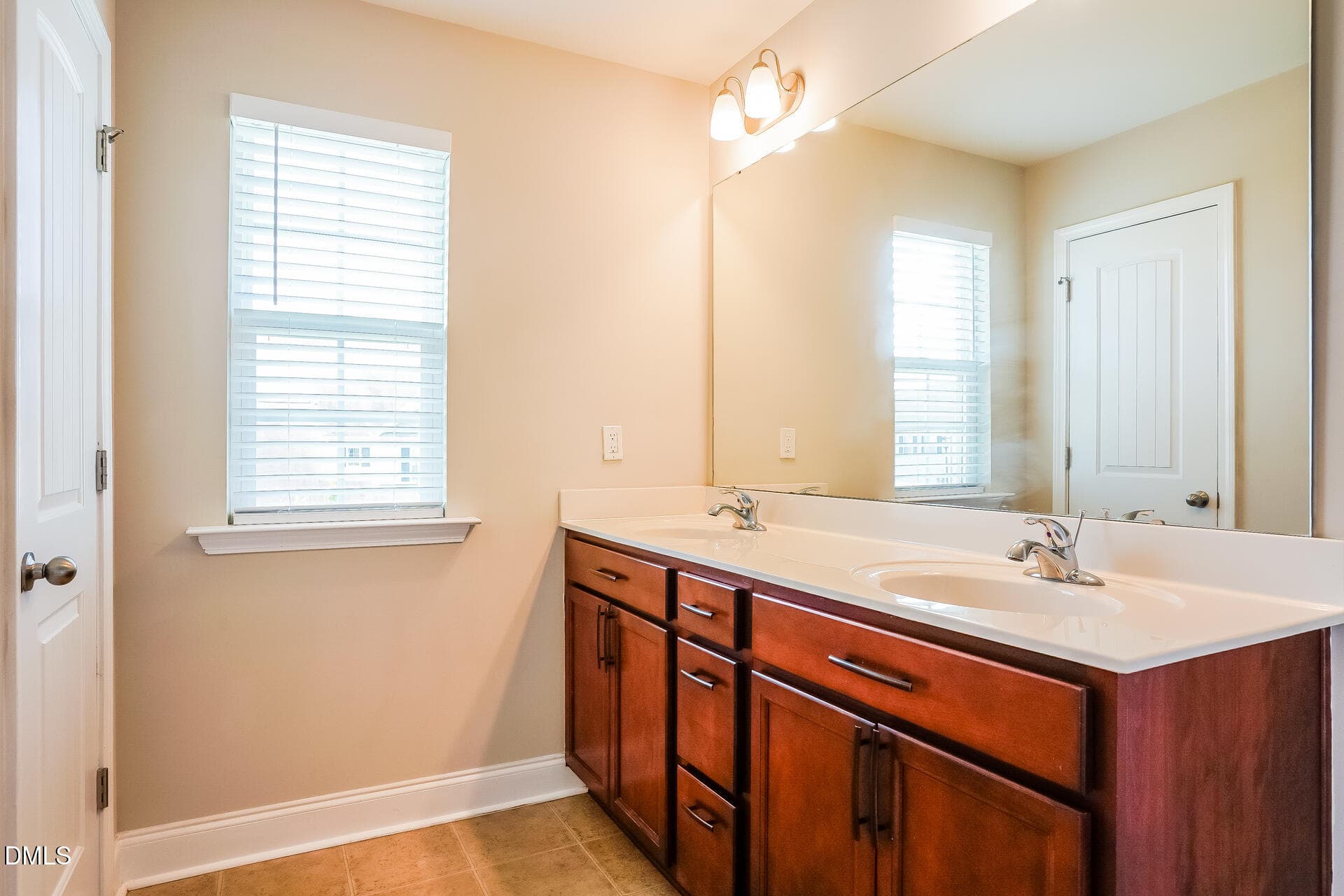 017 - Main Bathroom - 13 Fernhall Street, Franklinton, NC 27525, Franklinton