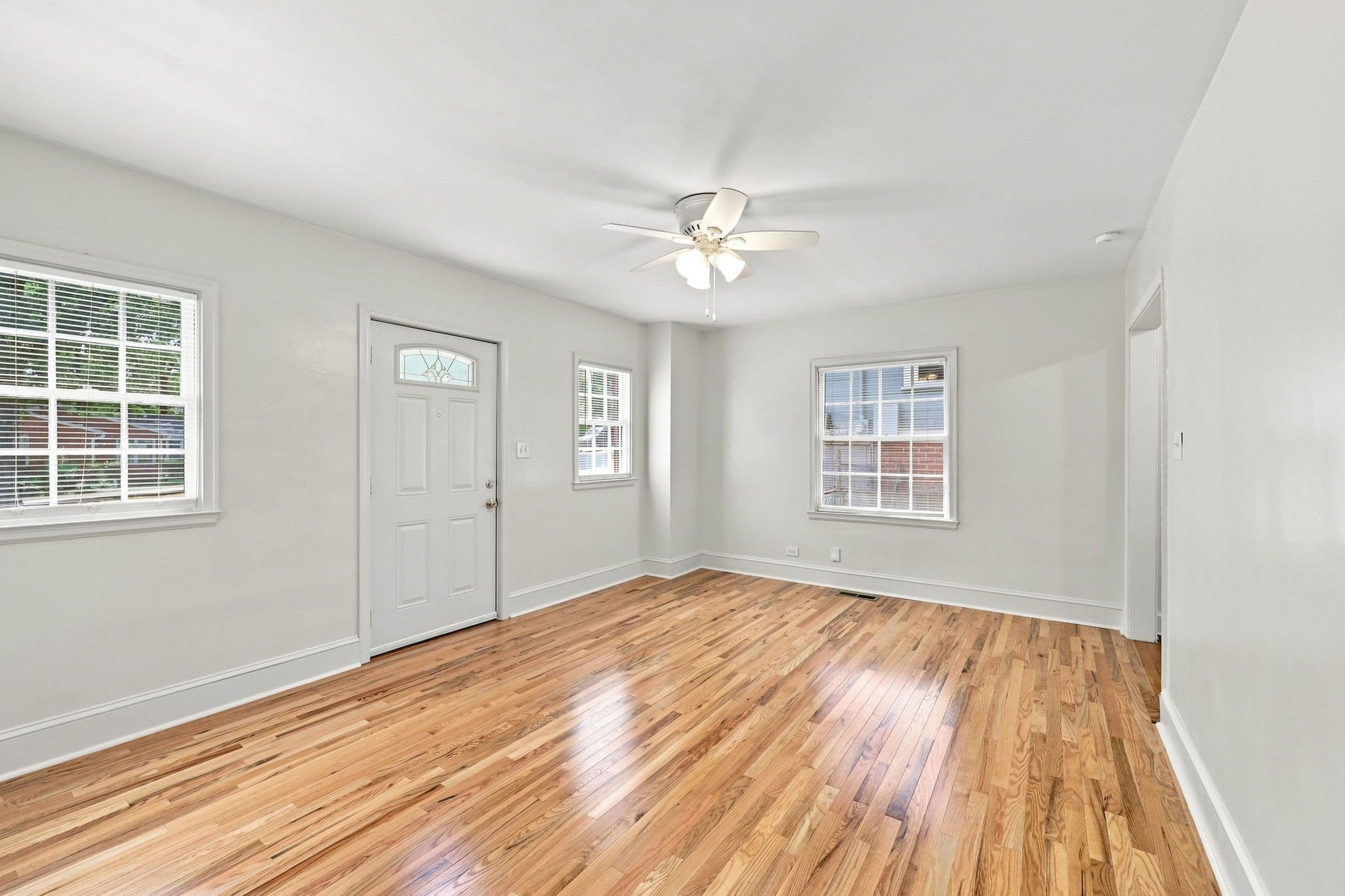 6- Living Room.jpg - 812 W Markham Avenue, Durham, NC 27701, Durham
