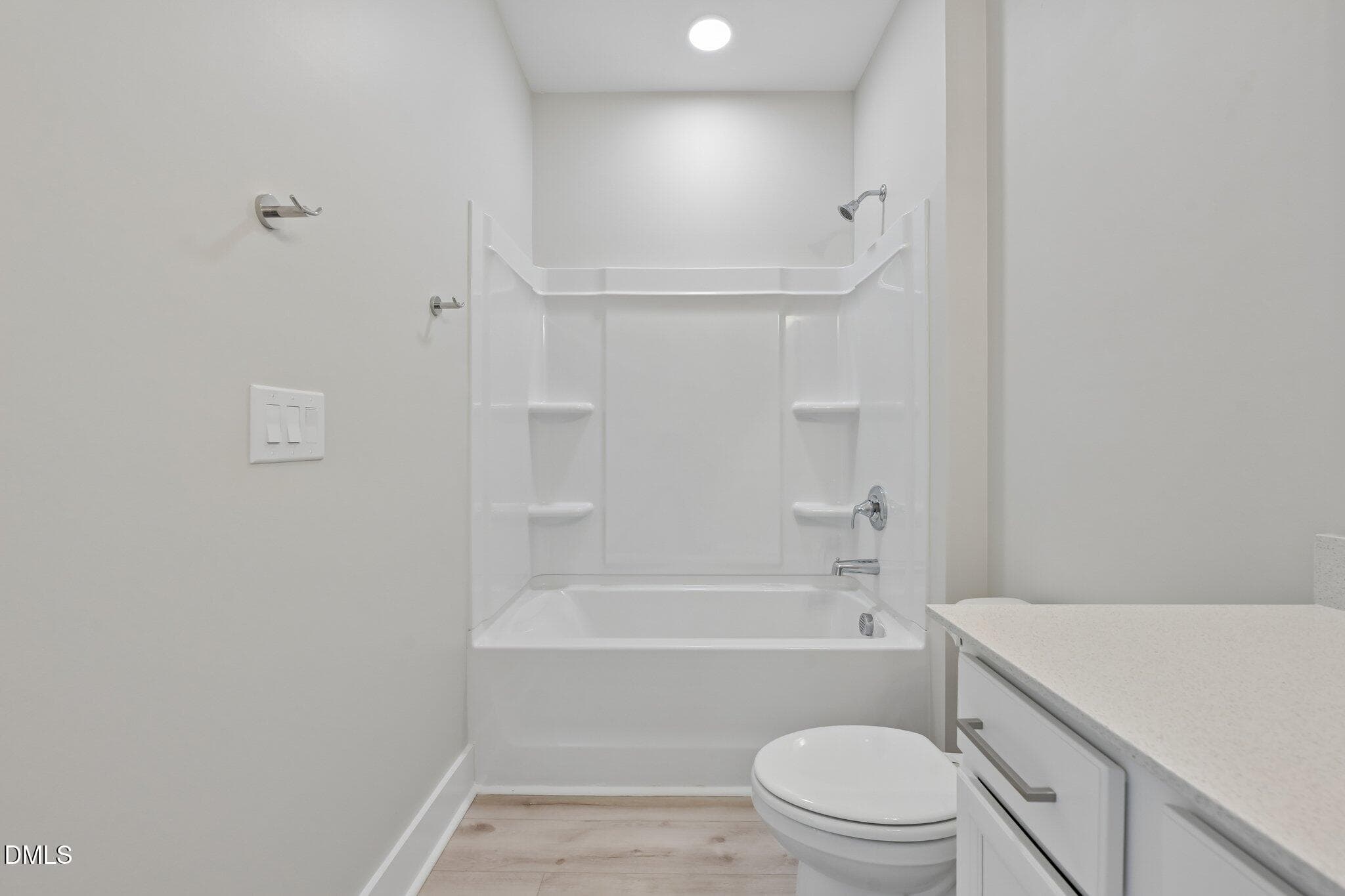 Full Bath with Tub/Shower 9/9/26 - 942 Steel Mill Lane, Apex, NC 27523, Apex