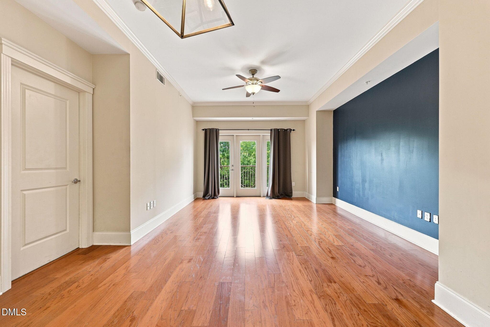 19-web-or-mls-IMG_0234_photoshop - 222 Glenwood Avenue 717, Raleigh, NC 27603, Raleigh