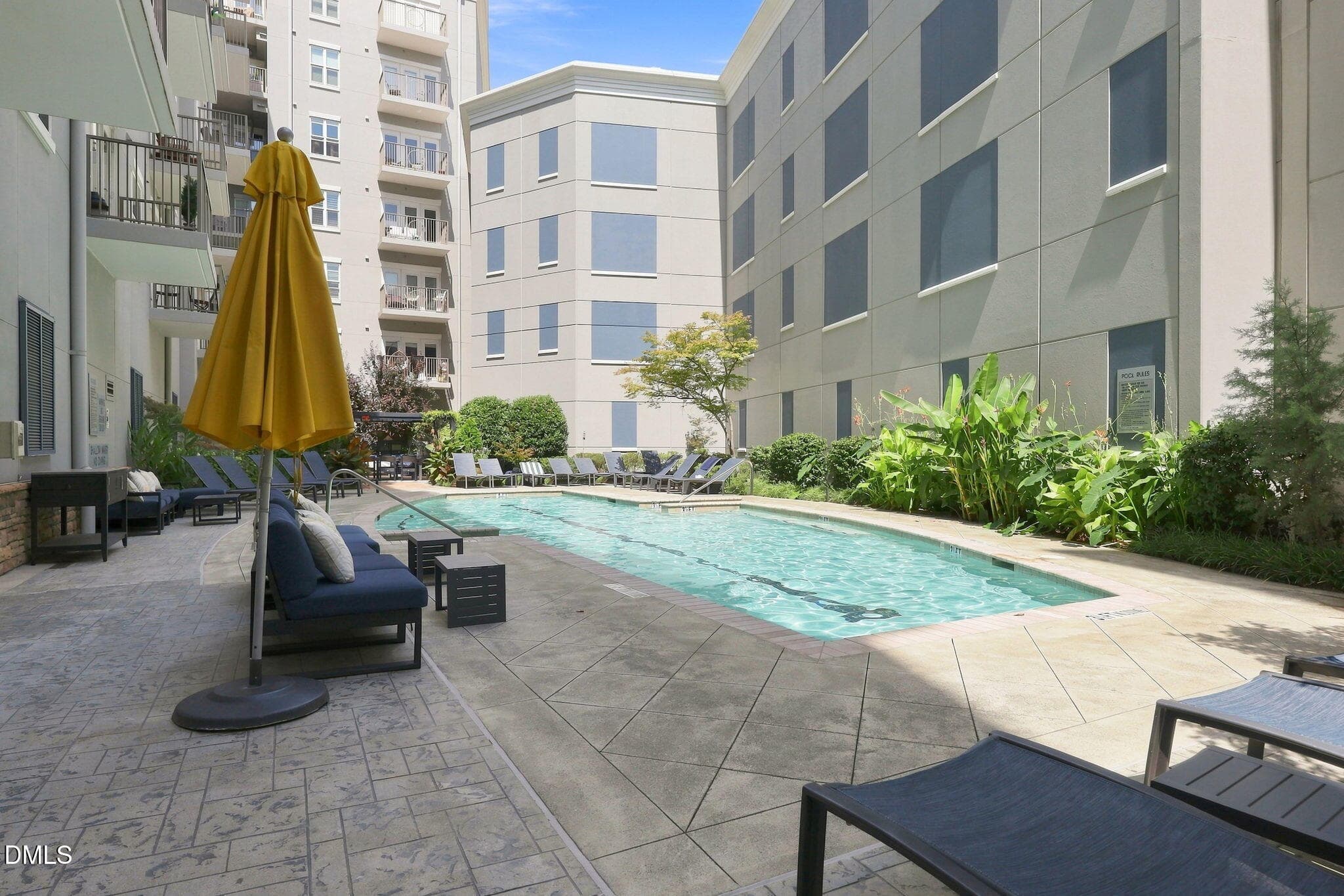 43-web-or-mls-IMG_0300_1 - 222 Glenwood Avenue 717, Raleigh, NC 27603, Raleigh