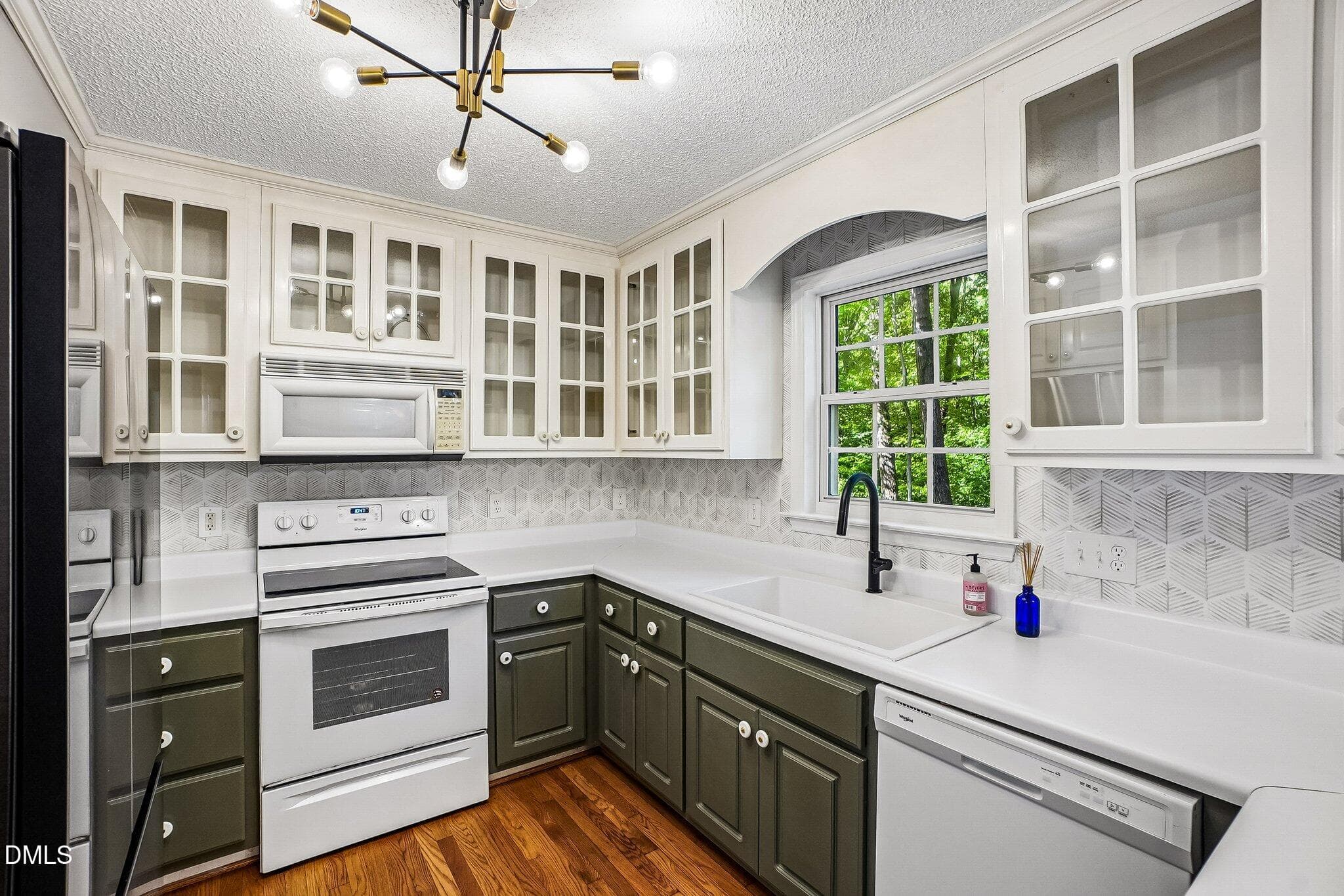 11-web-or-mls-Reigate Ln-S0909-011 - 8820 Reigate Lane, Raleigh, NC 27603, Raleigh