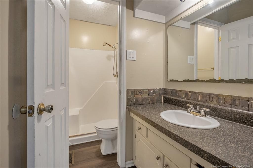 Photo 18 - 733 Goodyear Drive, Spring Lake, NC 28390