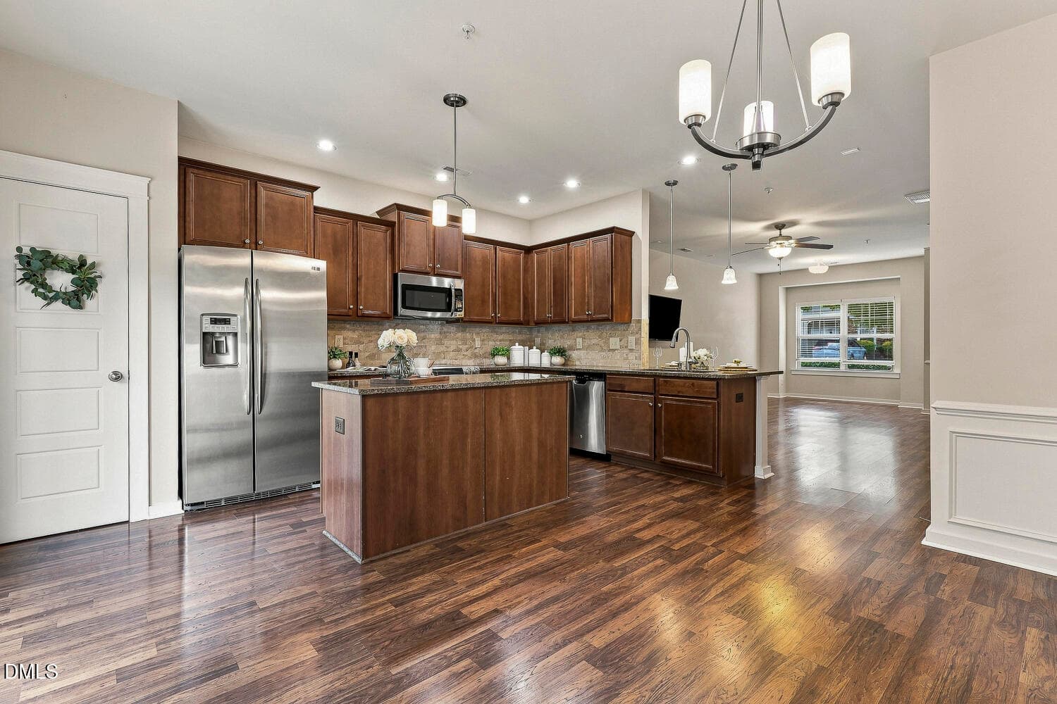 Kitchen Island Allscott - 7829 Allscott Way, Raleigh, NC 27612, Raleigh
