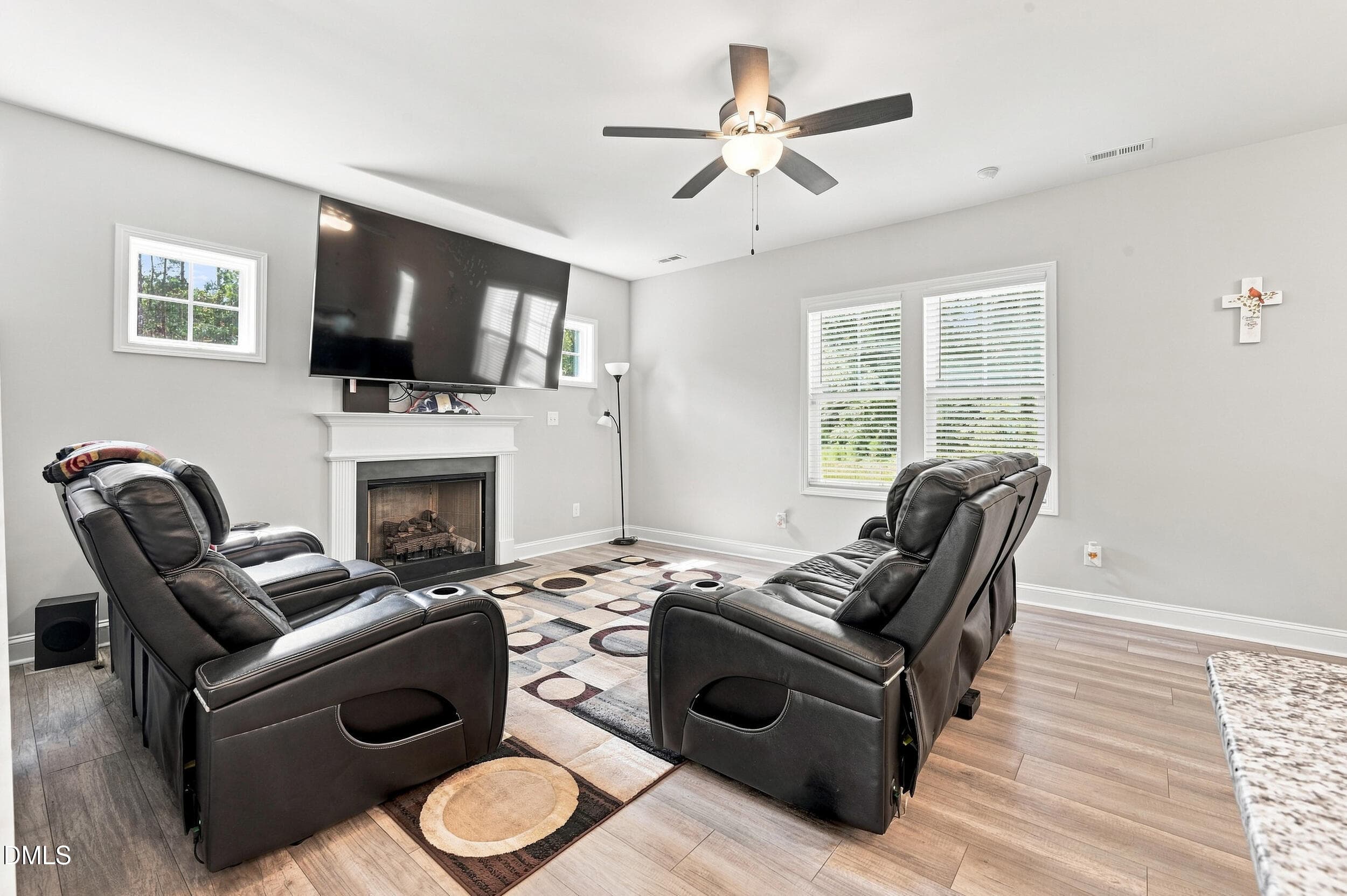 8_032 - 105 Forest Wood Drive, Salemburg, NC 28385