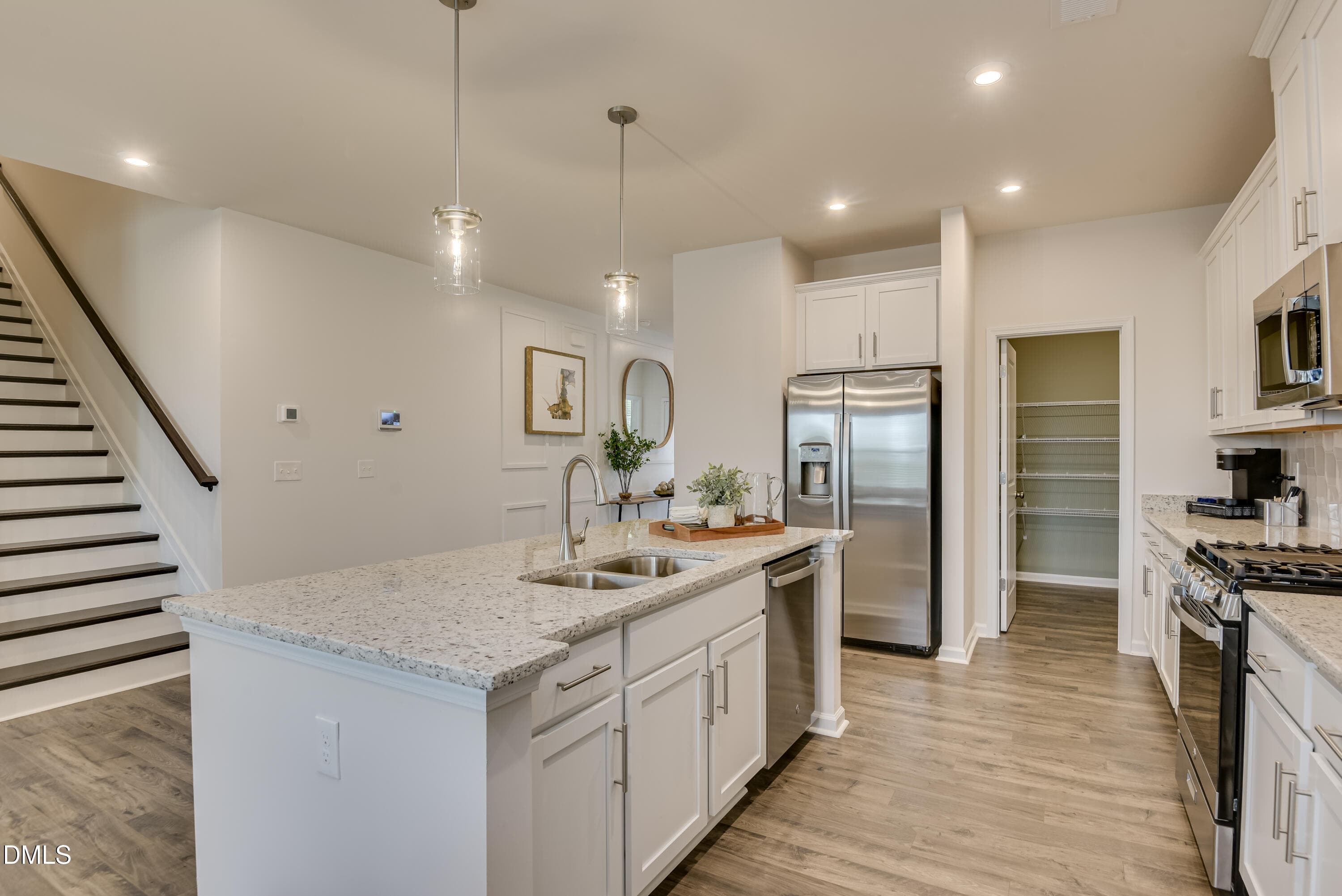 P_CAE_GML_Idlewild_Model_INT_KIT_4 - 1676 Lilac Garden Lane, Knightdale, NC 27545