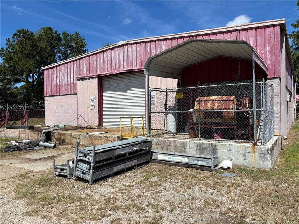 Rear Loading Dock - 310 Hines Street, Lumberton, NC 28358, Lumberton