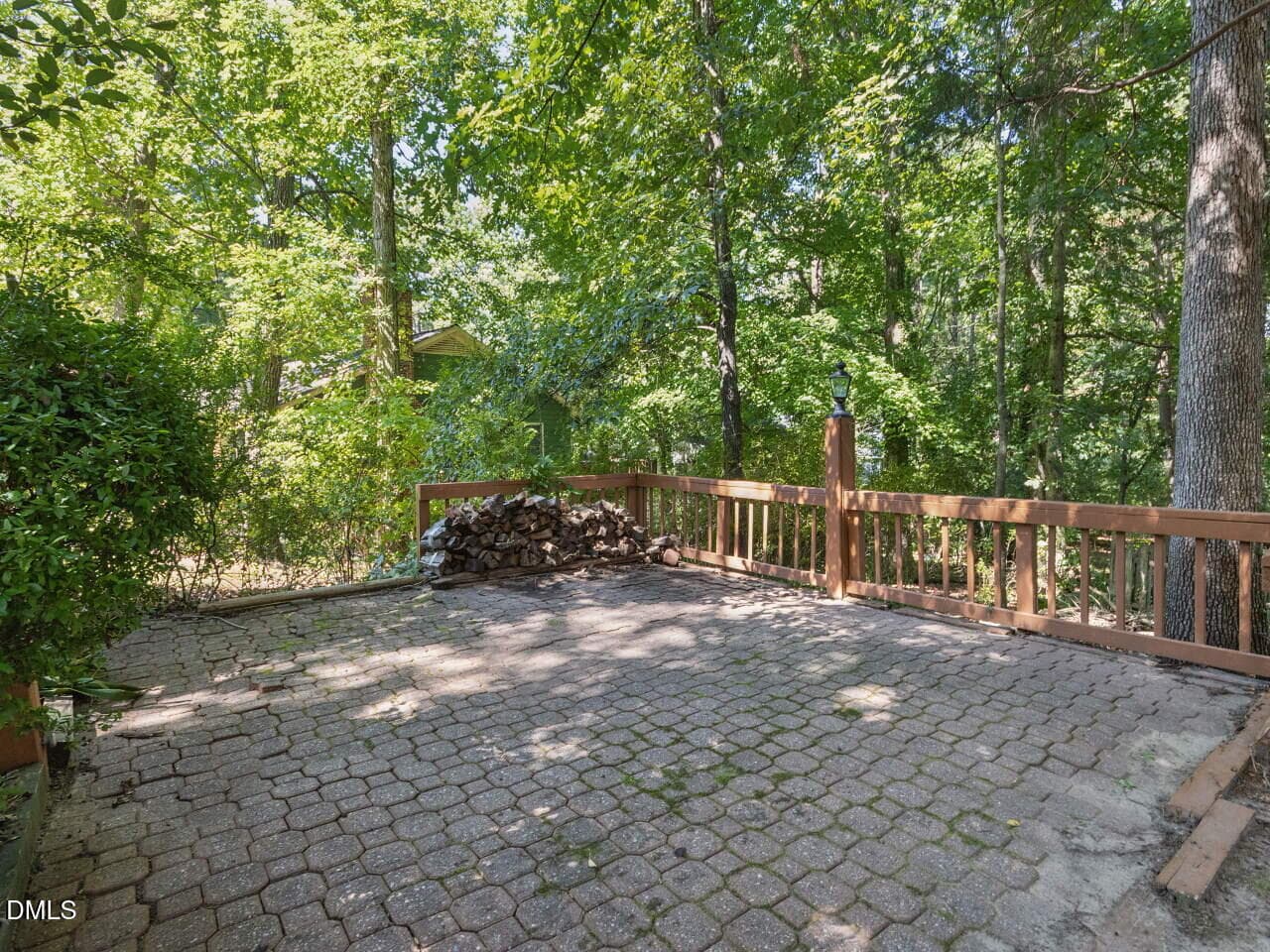 034-1280x960-photo - 1 Leeward Court, Durham, NC 27713, Durham