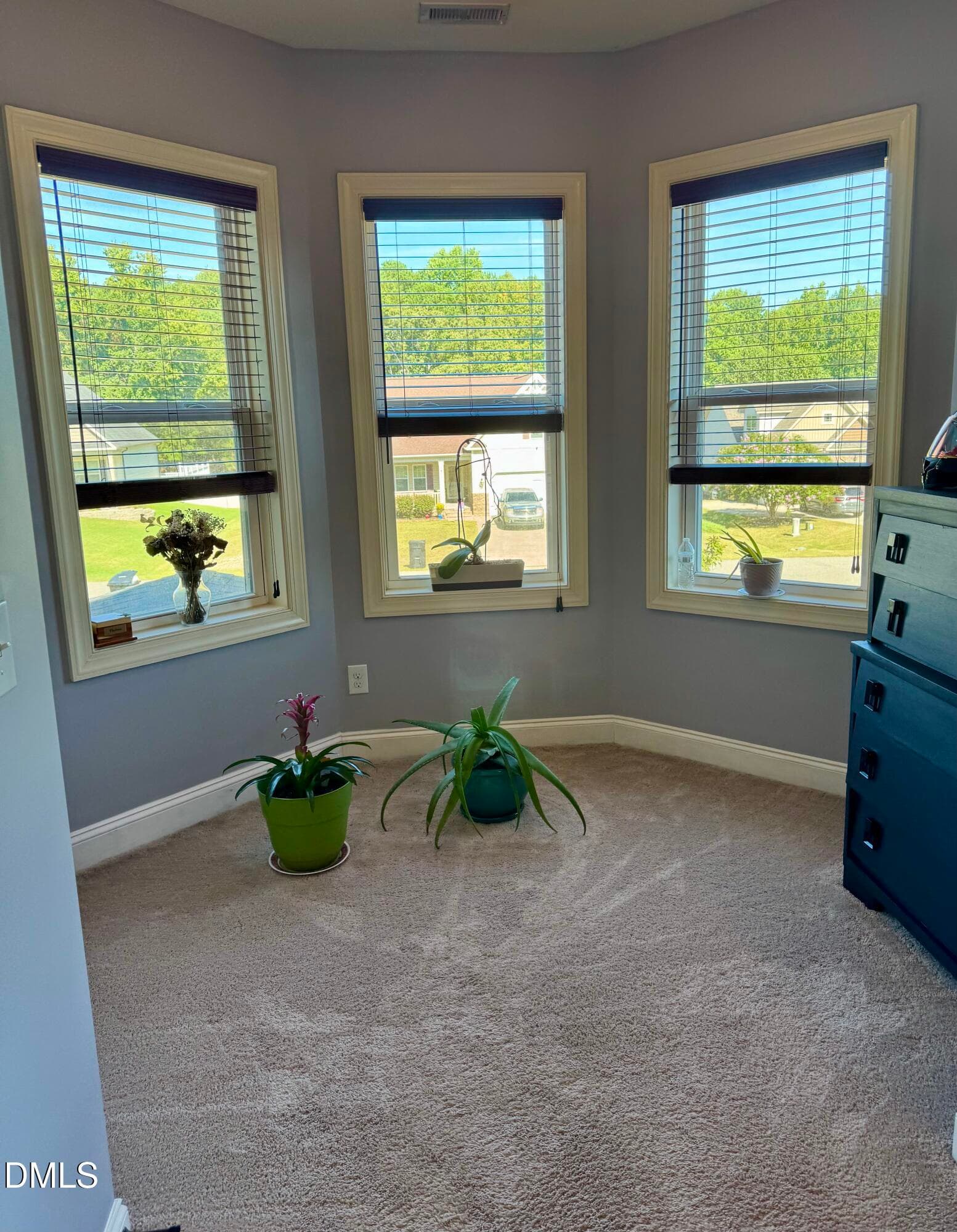 pic br2 sitting area - 136 Kenneth Lane, Willow Springs, NC 27592
