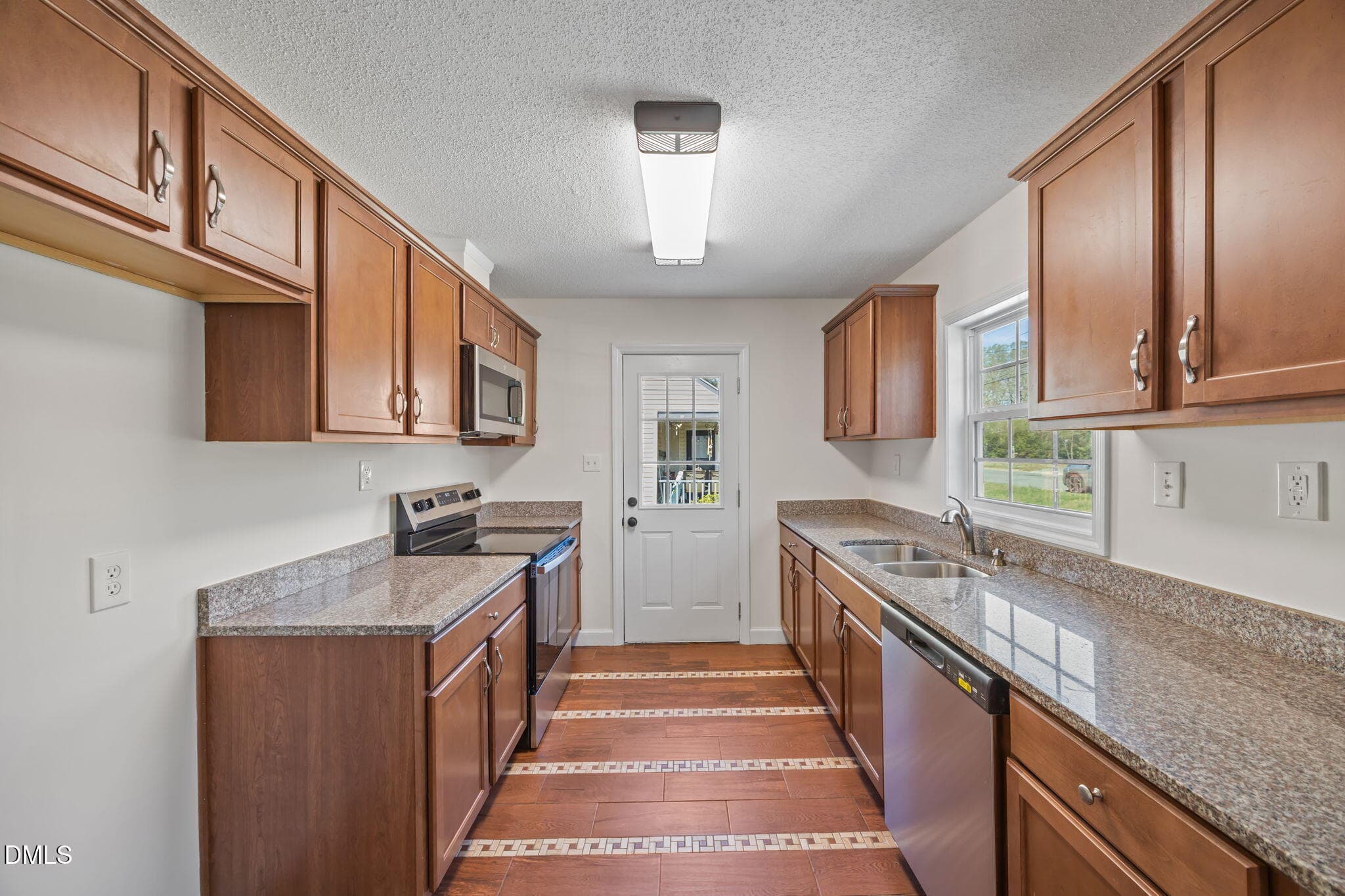 18-web-or-mls-IMG_2233 - 408 W Gilbreath Street, Graham, NC 27253, Graham