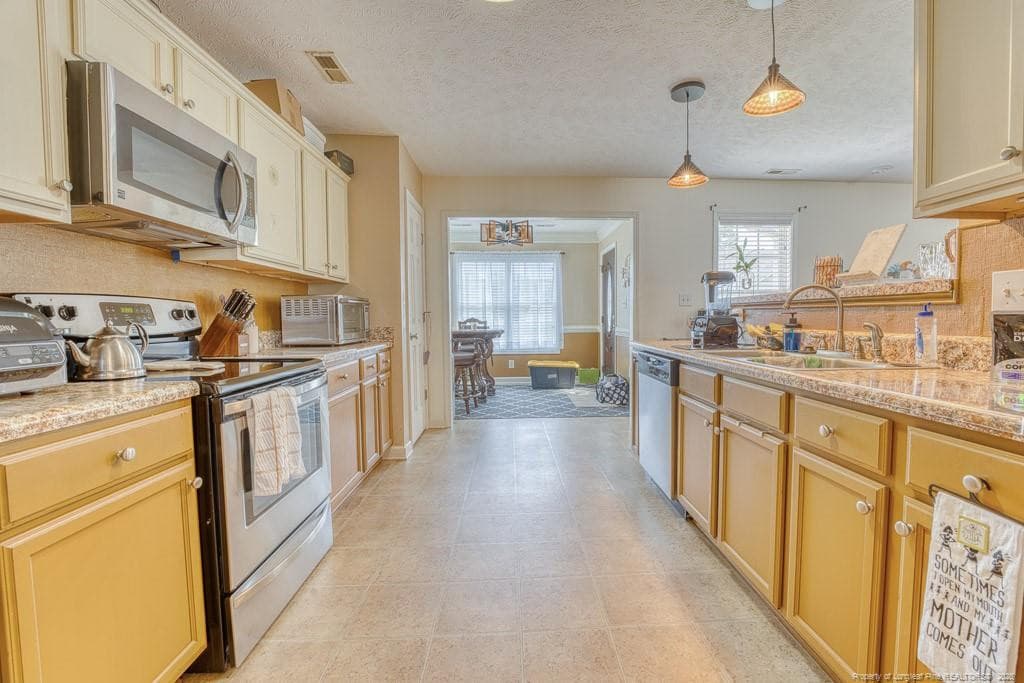 Photo 12 - 9020 Grouse Run Lane, Fayetteville, NC 28314, Fayetteville