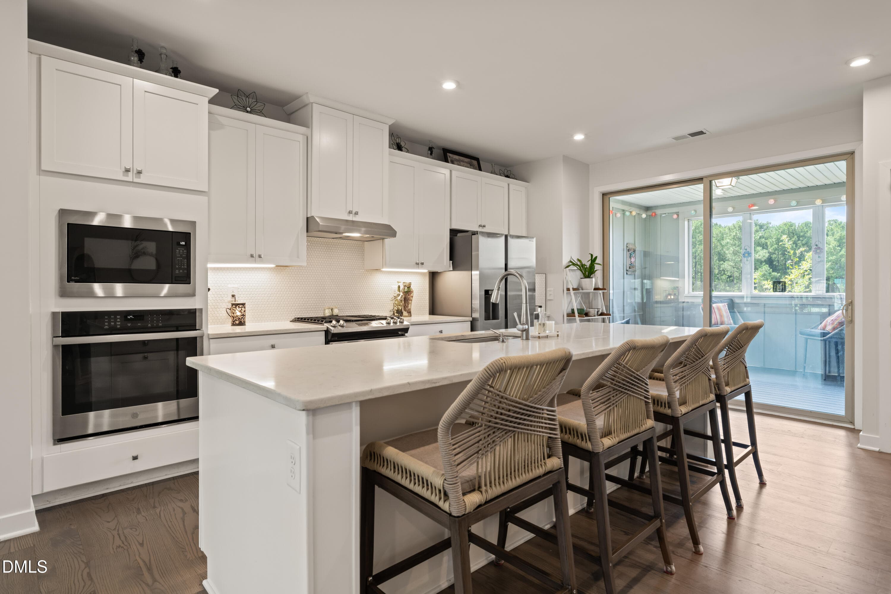 Bright Kitchen - 720 Channing Park Circle, Cary, NC 27519, Cary