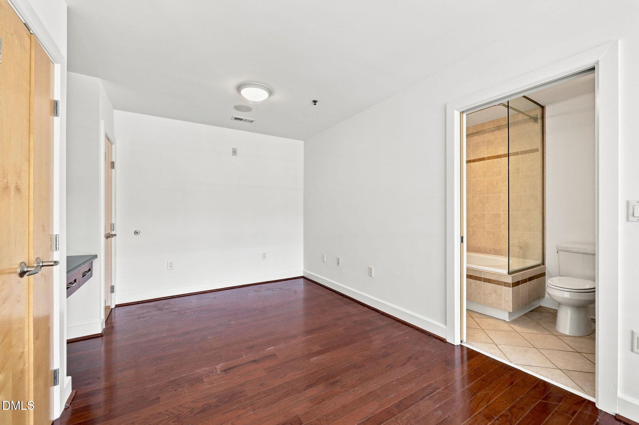 BR Loft UP - 2608 Erwin Road 402, Durham, NC 27705, Durham