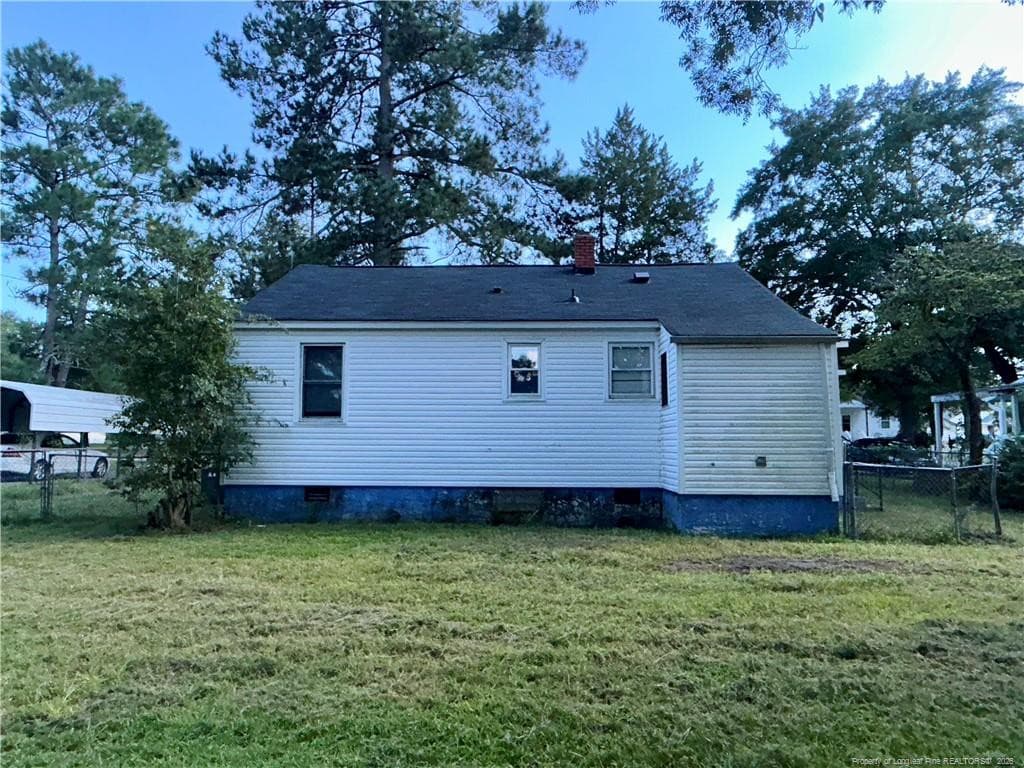 Photo 8 - 505 E Sixth Avenue, Raeford, NC 28376