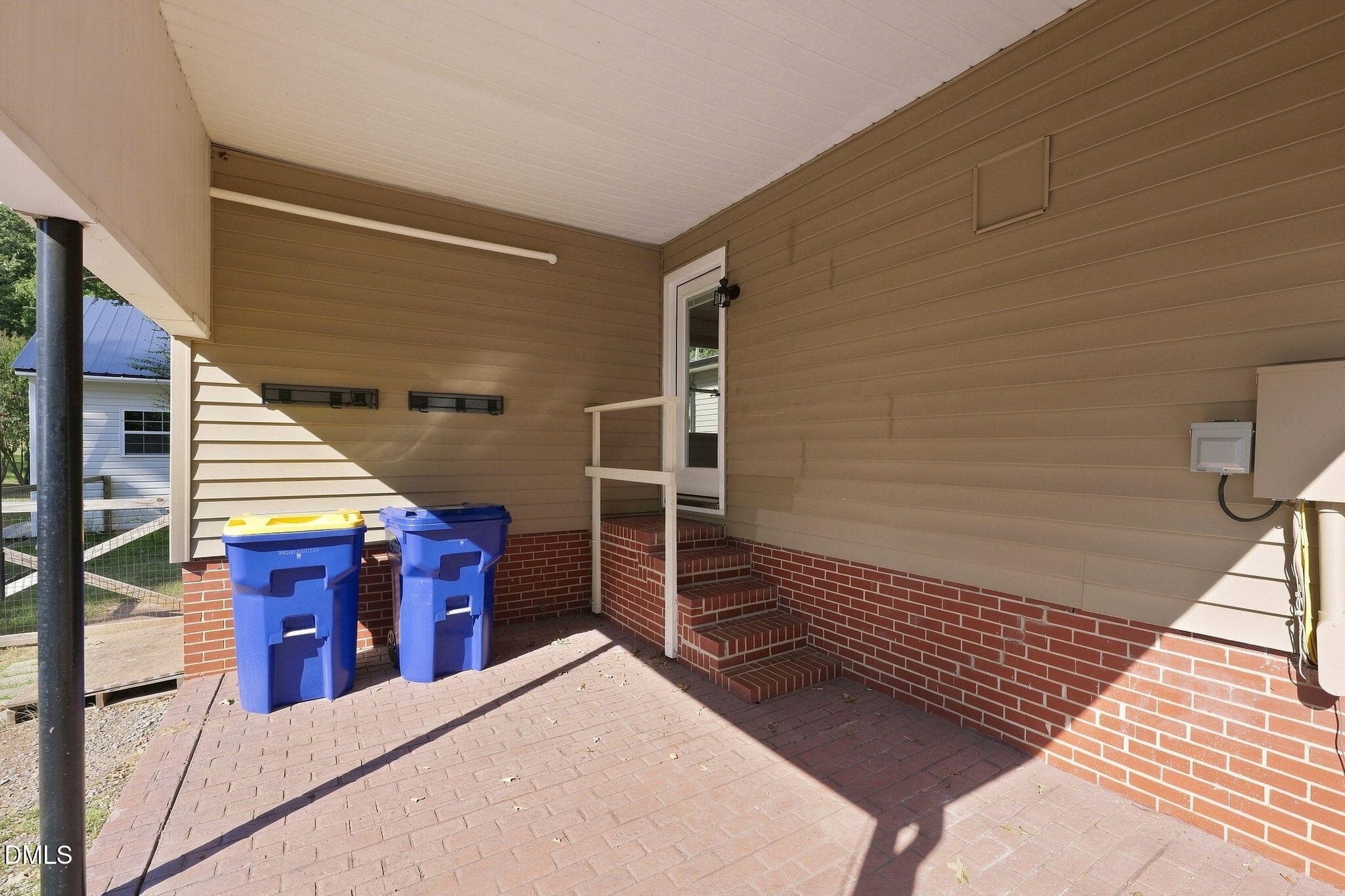 32-web-or-mls-_2323236 - 102 W Cardwell Street, Madison, NC 27025, Madison