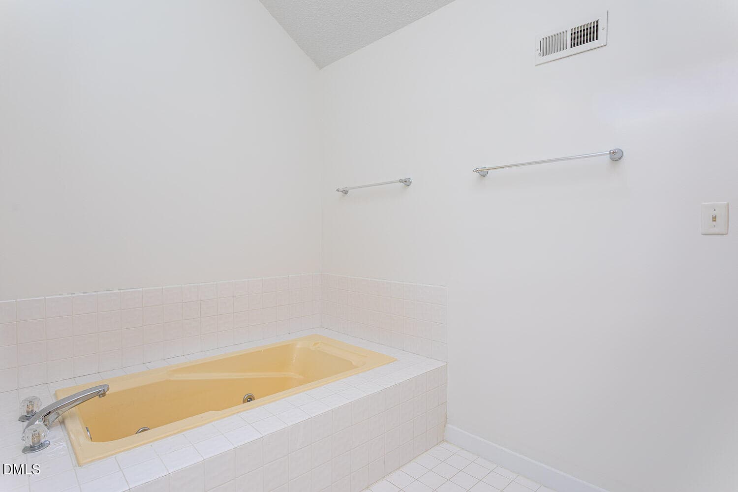 Jetted Tub - 3602 Top Of The Pines Court, Raleigh, NC 27604, Raleigh