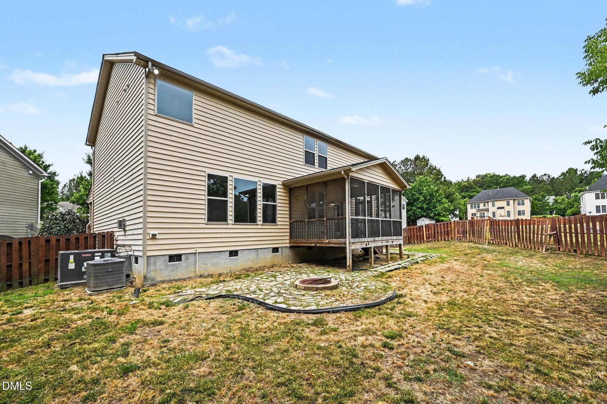 031_file_6341 - 14 Brightfield Lane, Durham, NC 27712, Durham