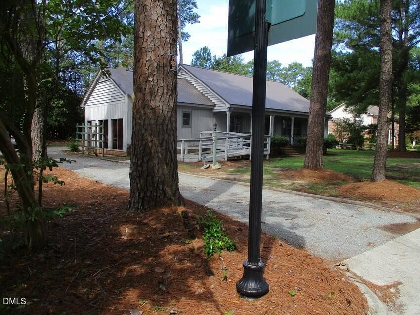 Left front - 505 N East Street, Roseboro, NC 28382, Roseboro