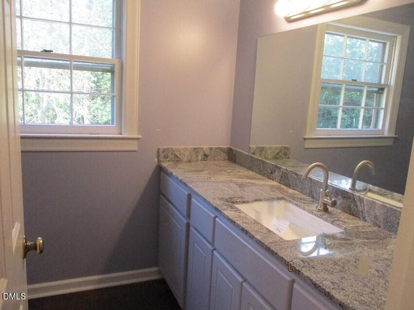 Upstairs bath - 505 N East Street, Roseboro, NC 28382, Roseboro