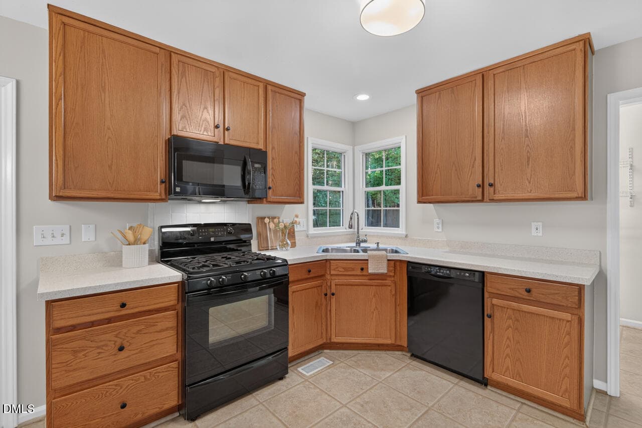20 - 6111 Chesden Drive, Durham, NC 27713, Durham