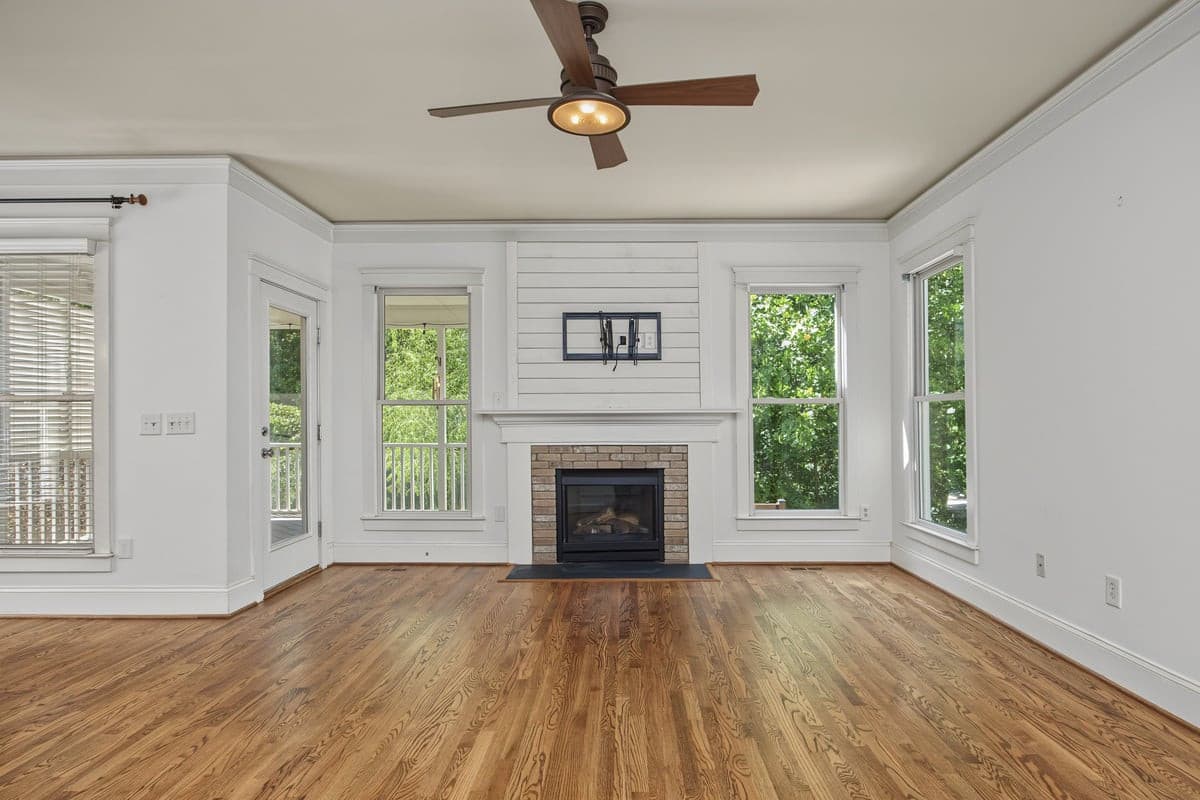 09Living.jpg - 440 Edgepine Drive, Holly Springs, NC 27540, Holly Springs